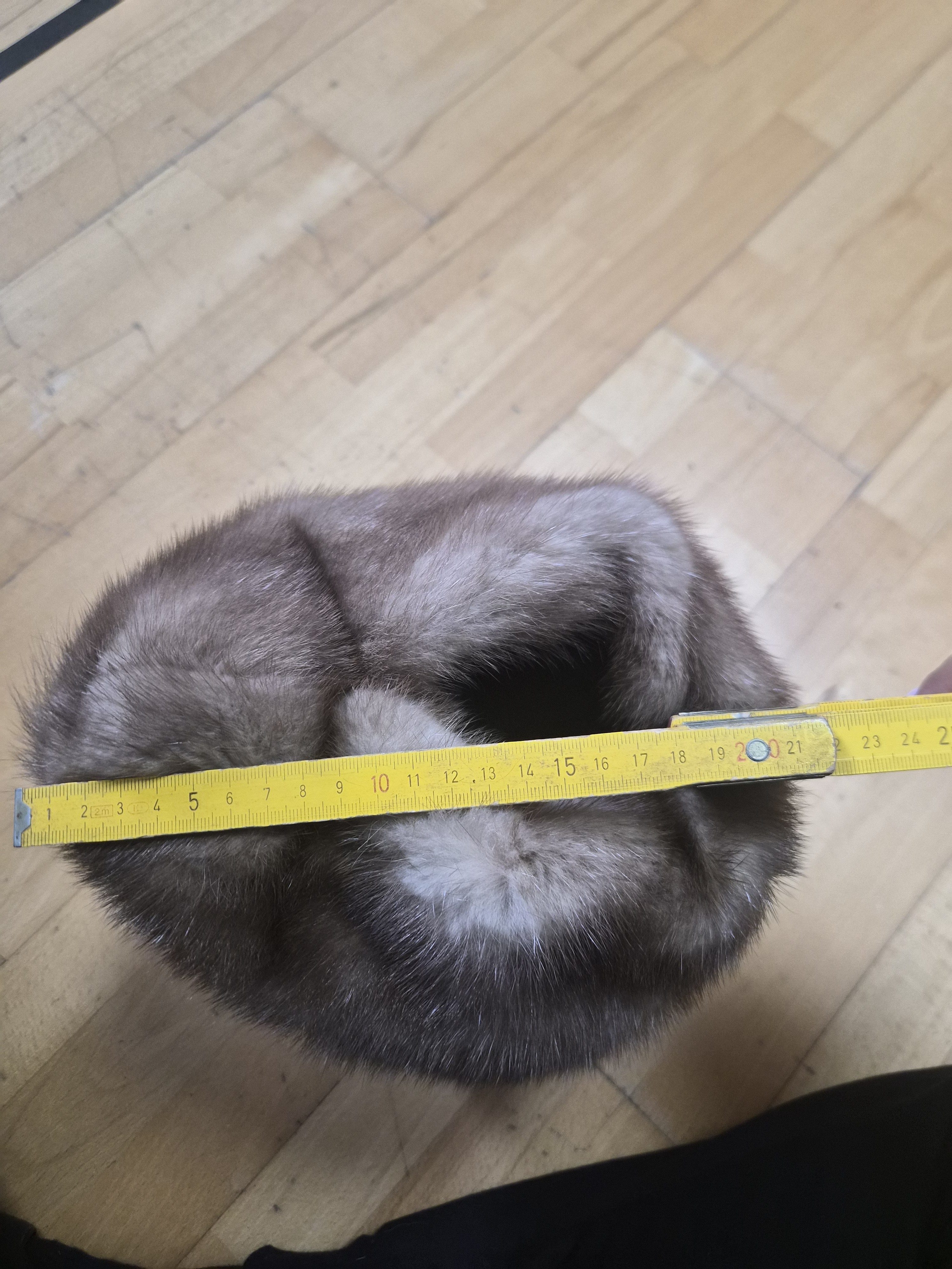 Eingereichtes Pelzstück – Beispiel 160.4 Bild 6