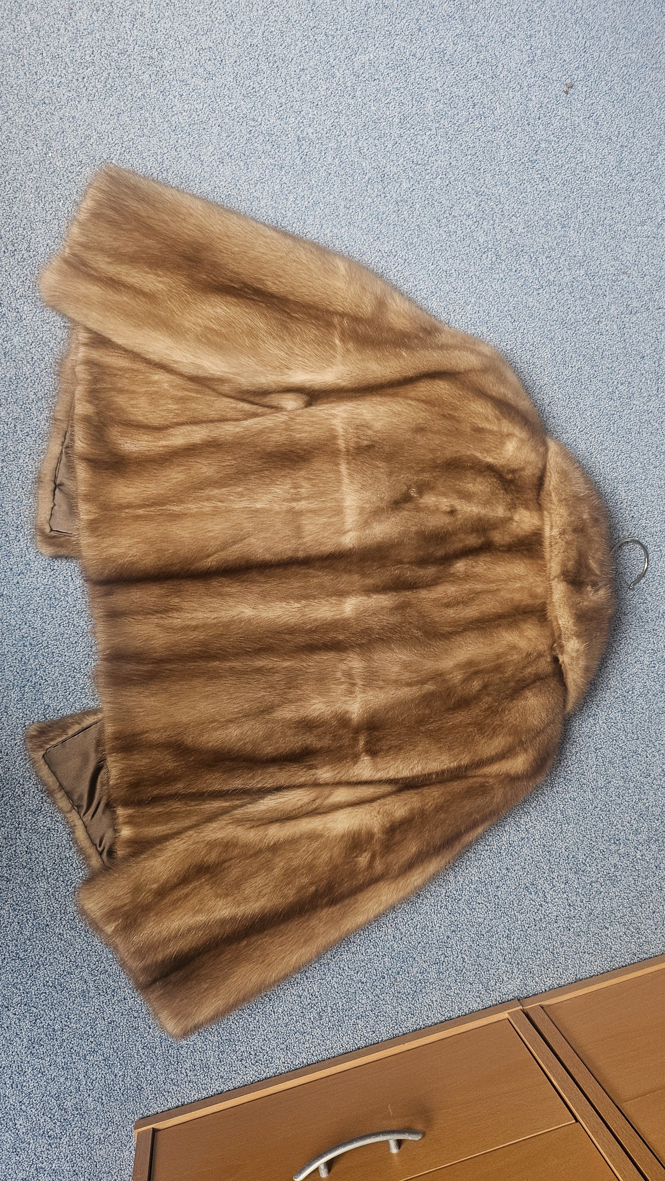 Eingereichtes Pelzstück – Beispiel 230.3 Bild 6