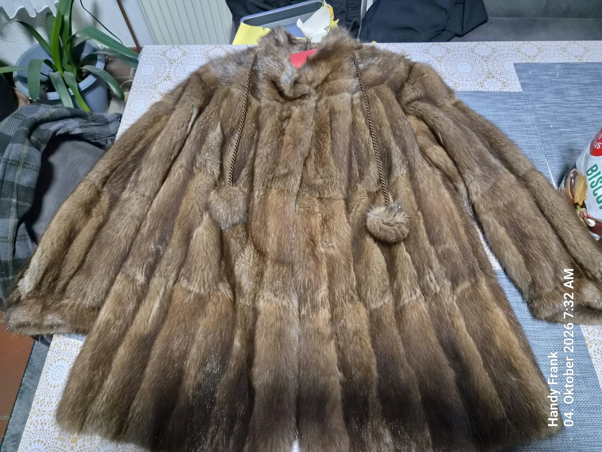 Eingereichtes Pelzstück – Beispiel 242.2 Bild 1