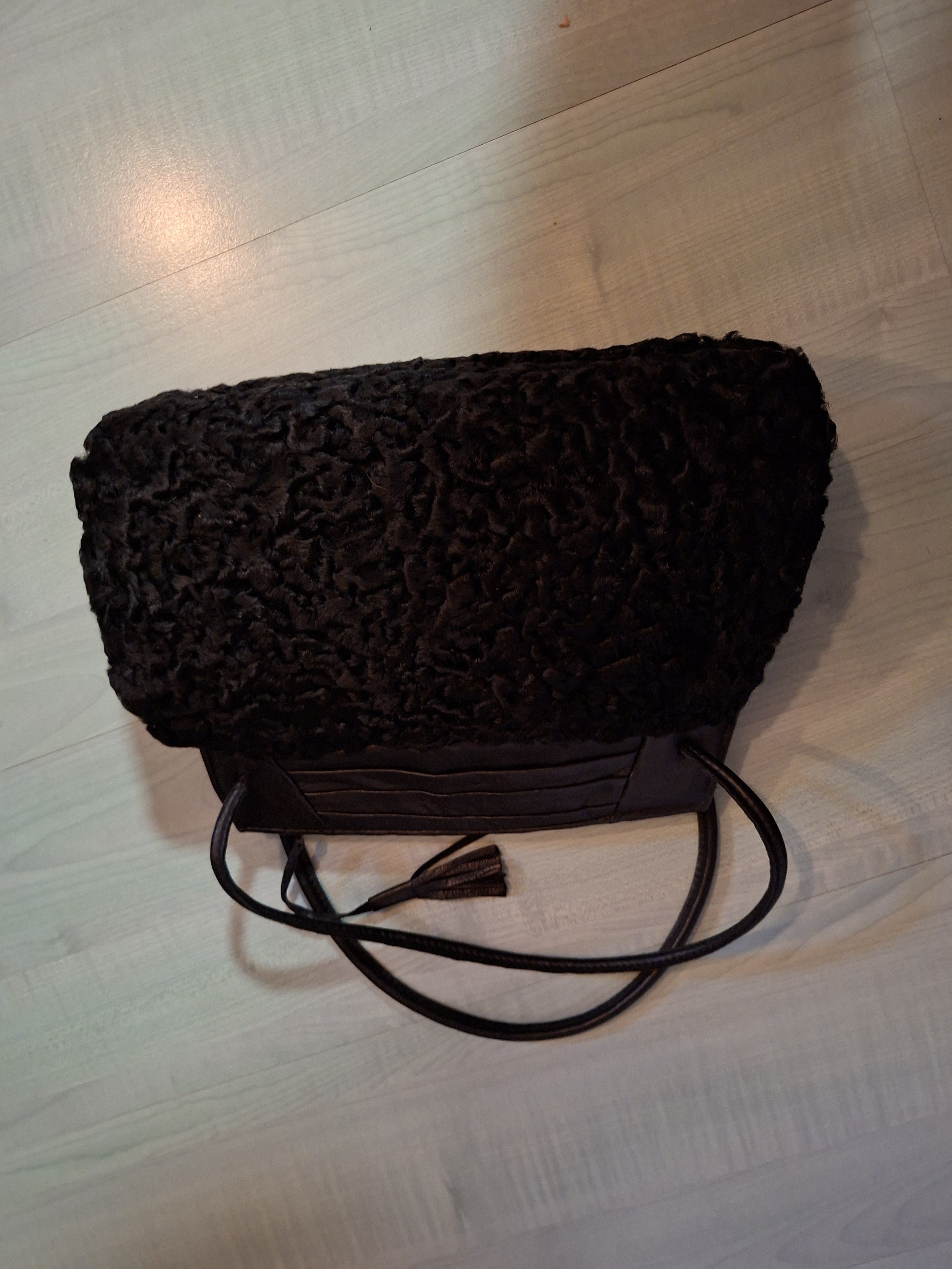 Eingereichtes Pelzstück – Beispiel 113.1 Bild 2