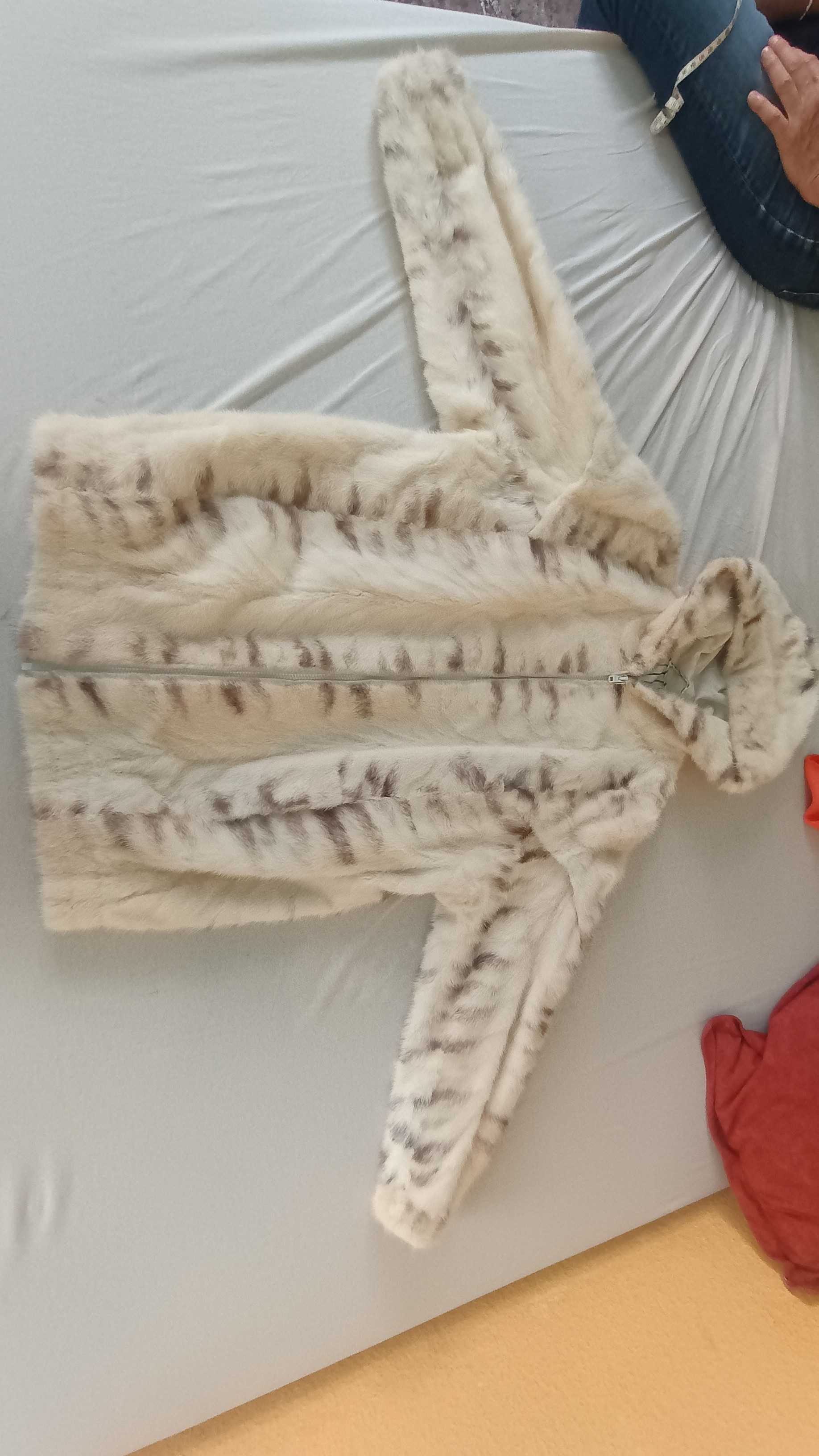 Eingereichtes Pelzstück – Beispiel 172.2 Bild 4