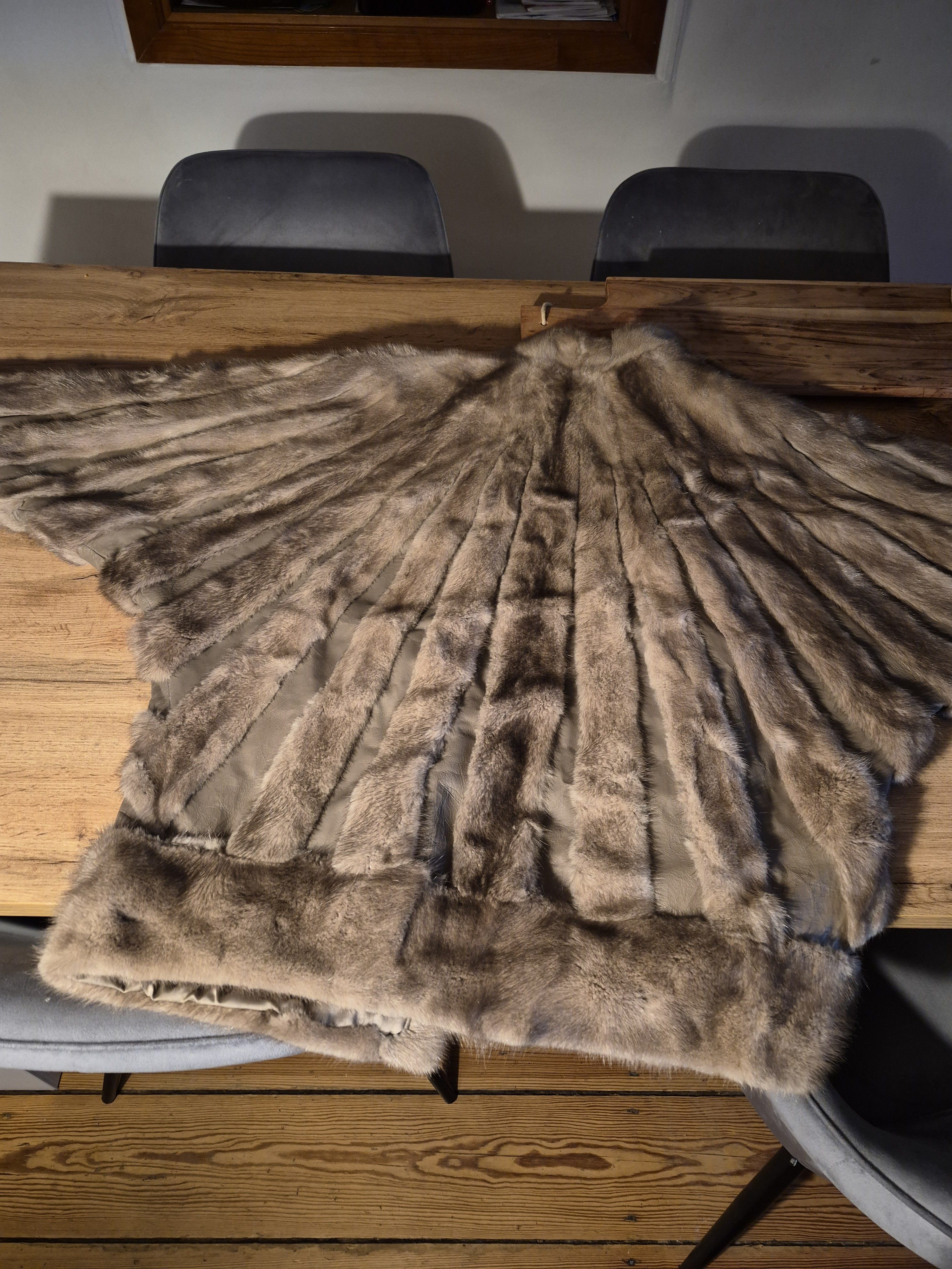 Eingereichtes Pelzstück – Beispiel 1 Bild 6