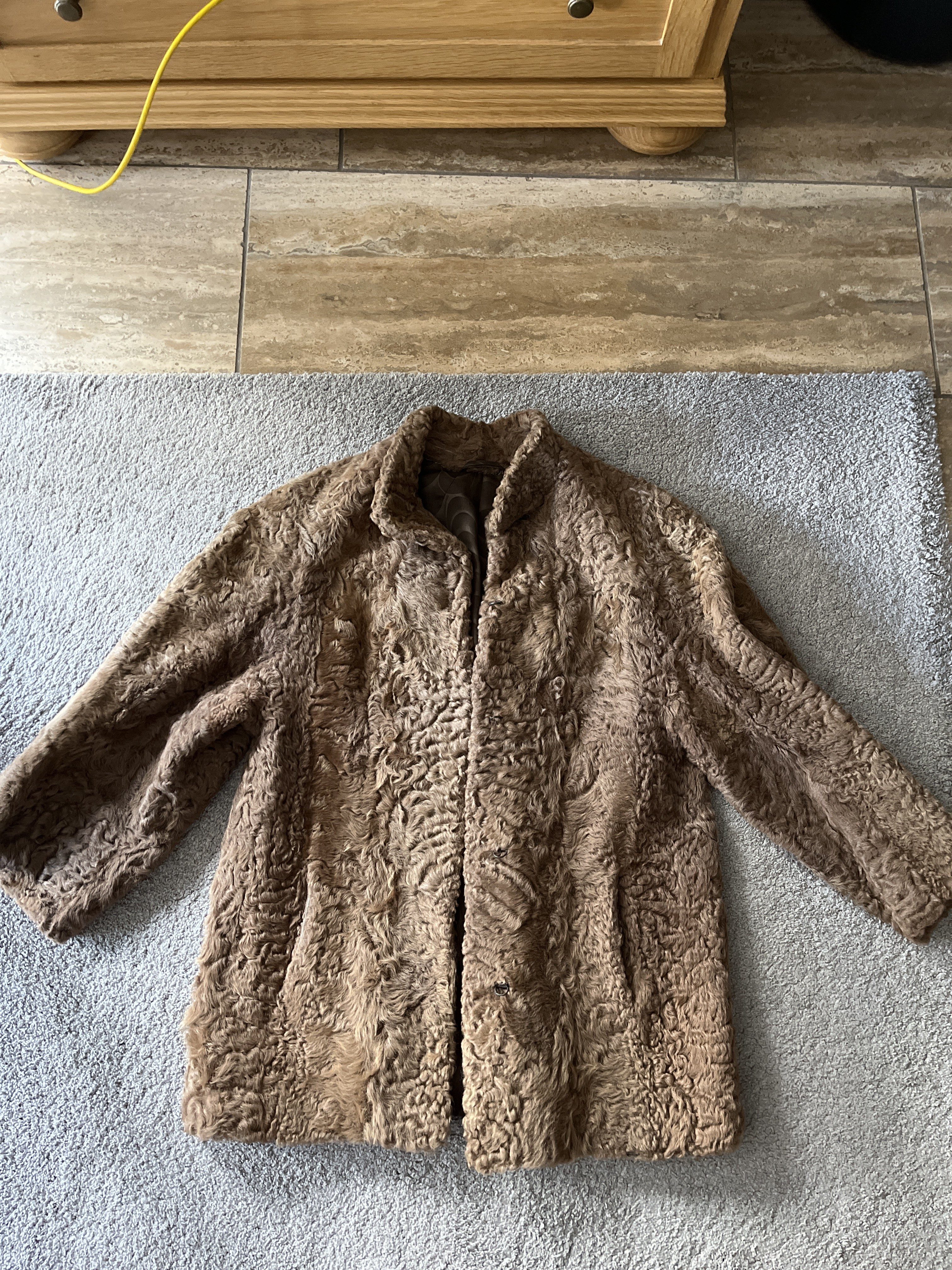 Eingereichtes Pelzstück – Beispiel 44.3 Bild 1