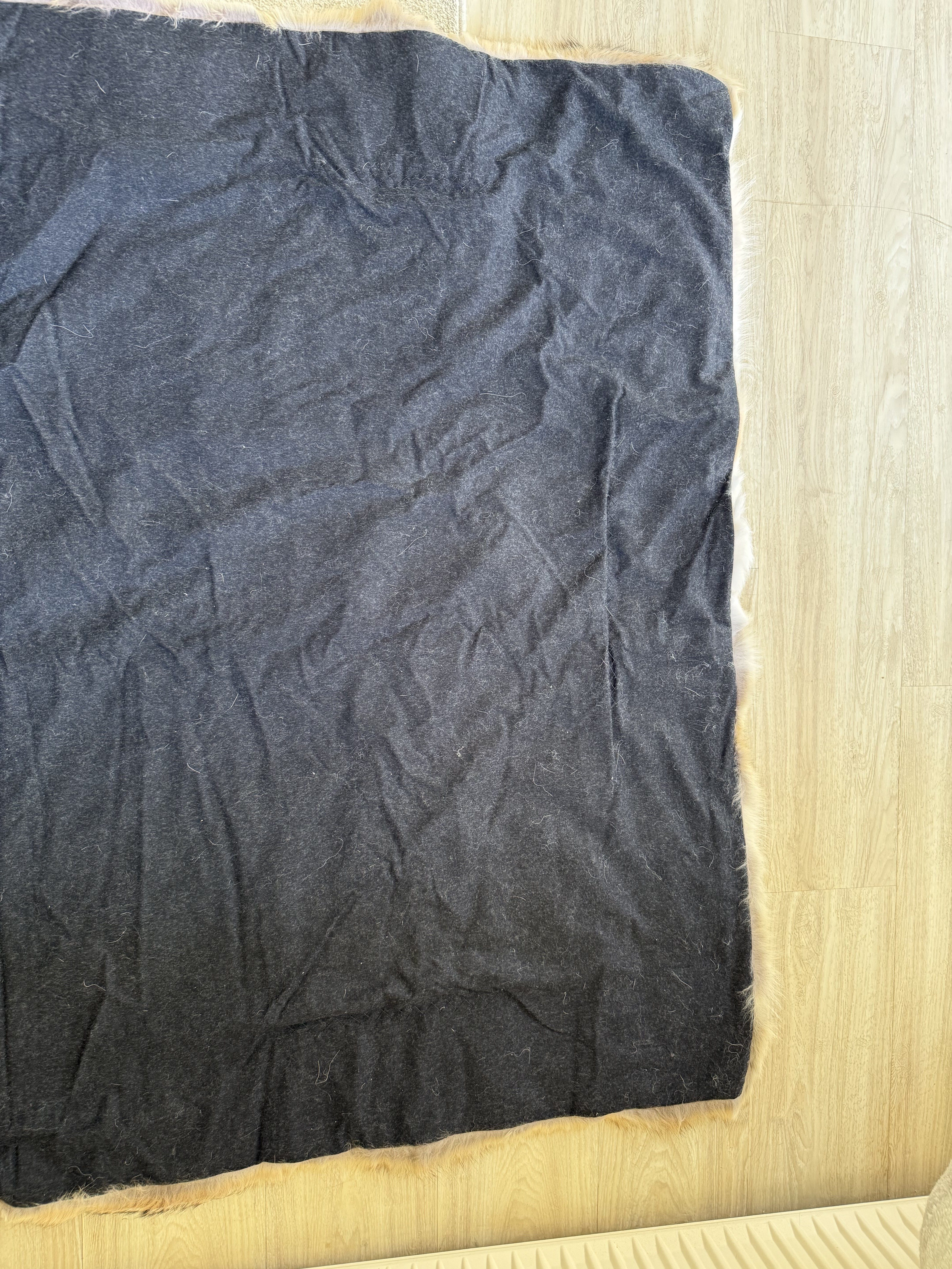 Eingereichtes Pelzstück – Beispiel 127 Bild 11