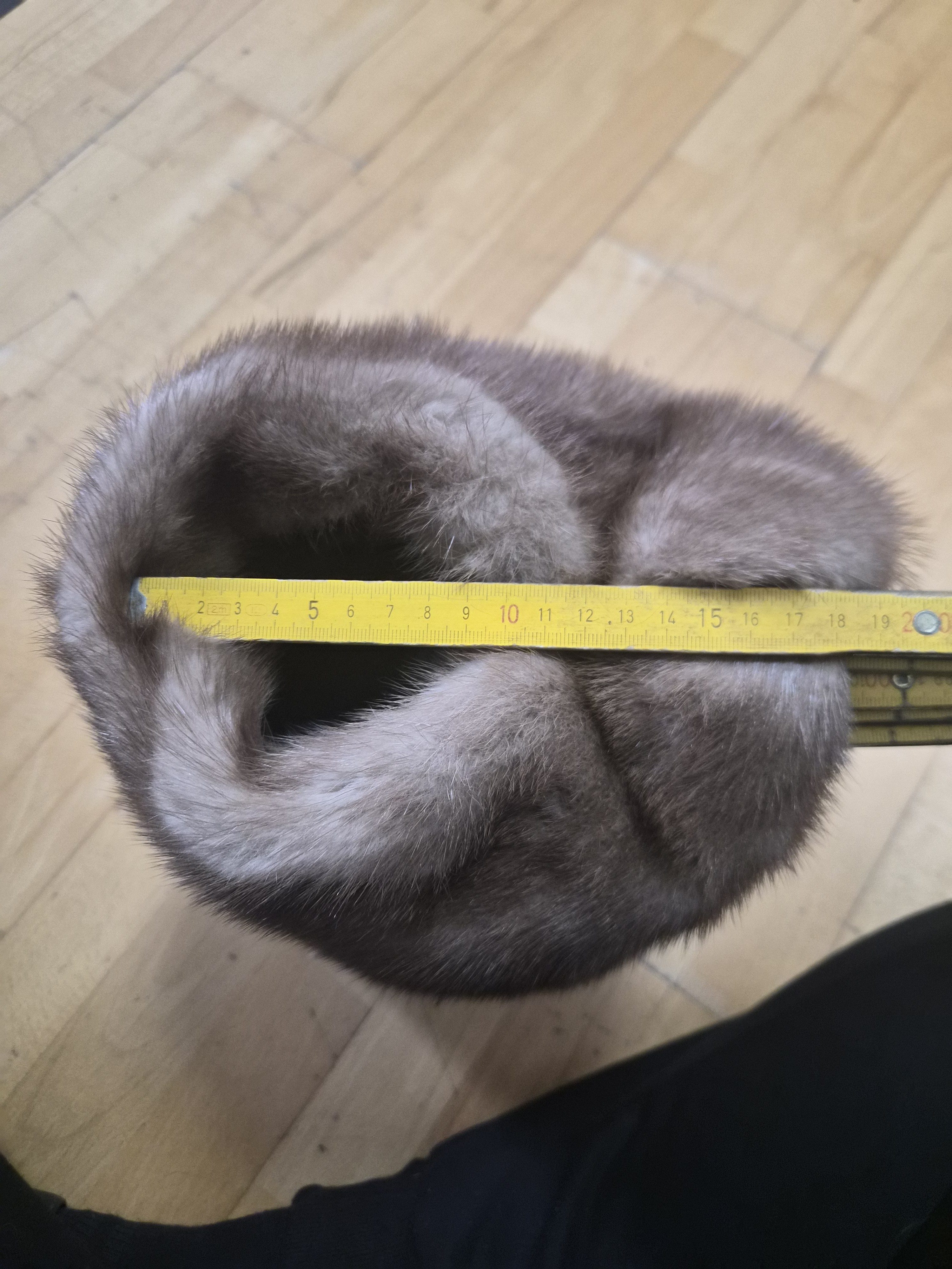 Eingereichtes Pelzstück – Beispiel 160.4 Bild 7