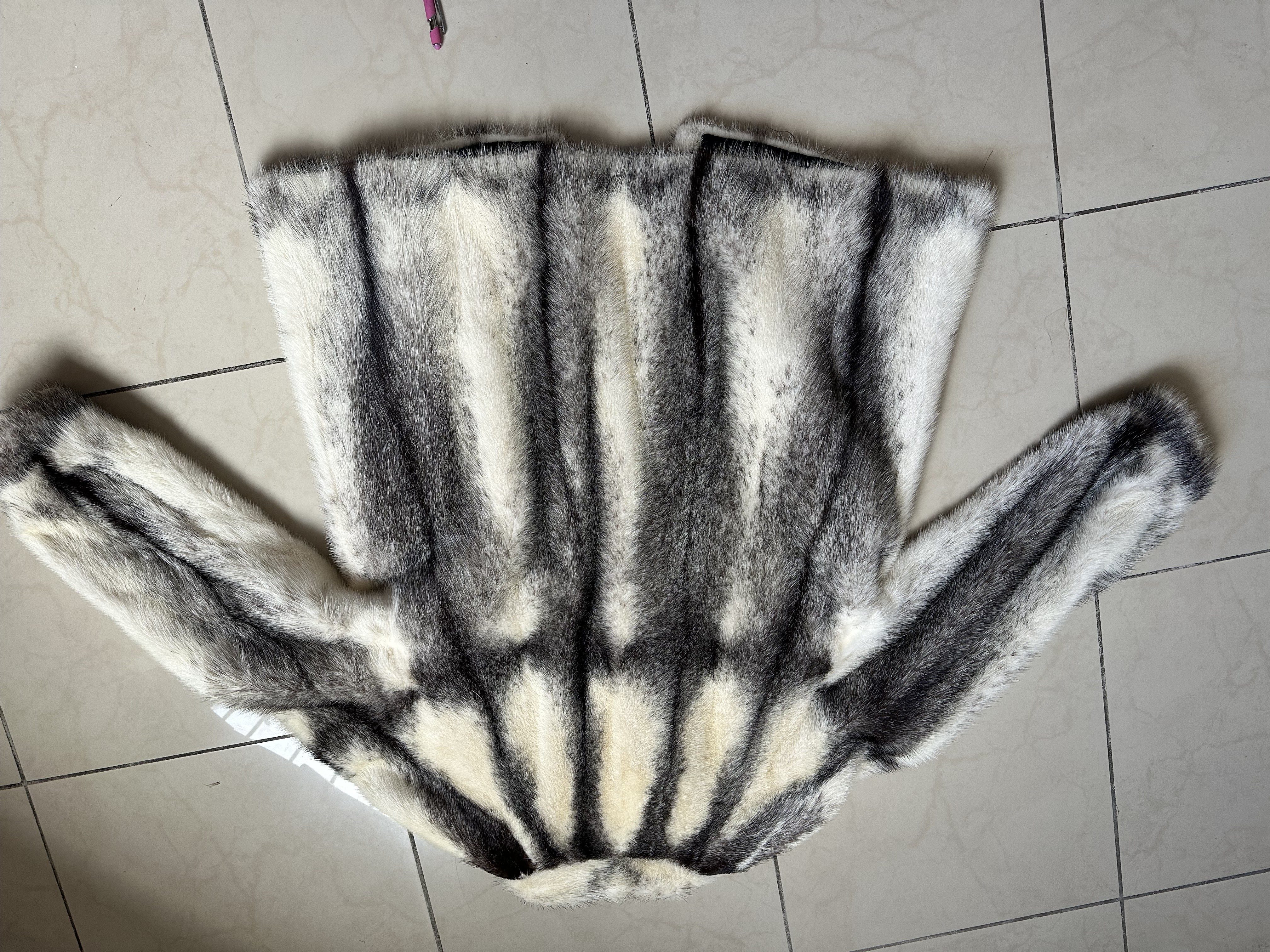 Eingereichtes Pelzstück – Beispiel 134.5 Bild 3