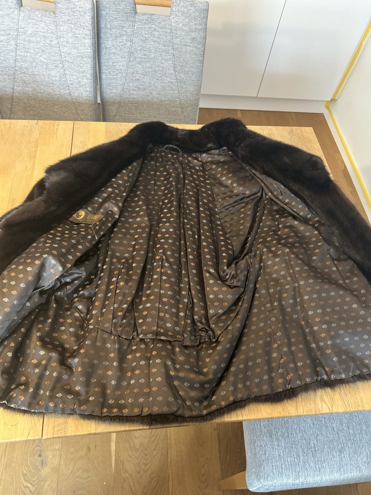 Eingereichtes Pelzstück – Beispiel 77 Bild 3