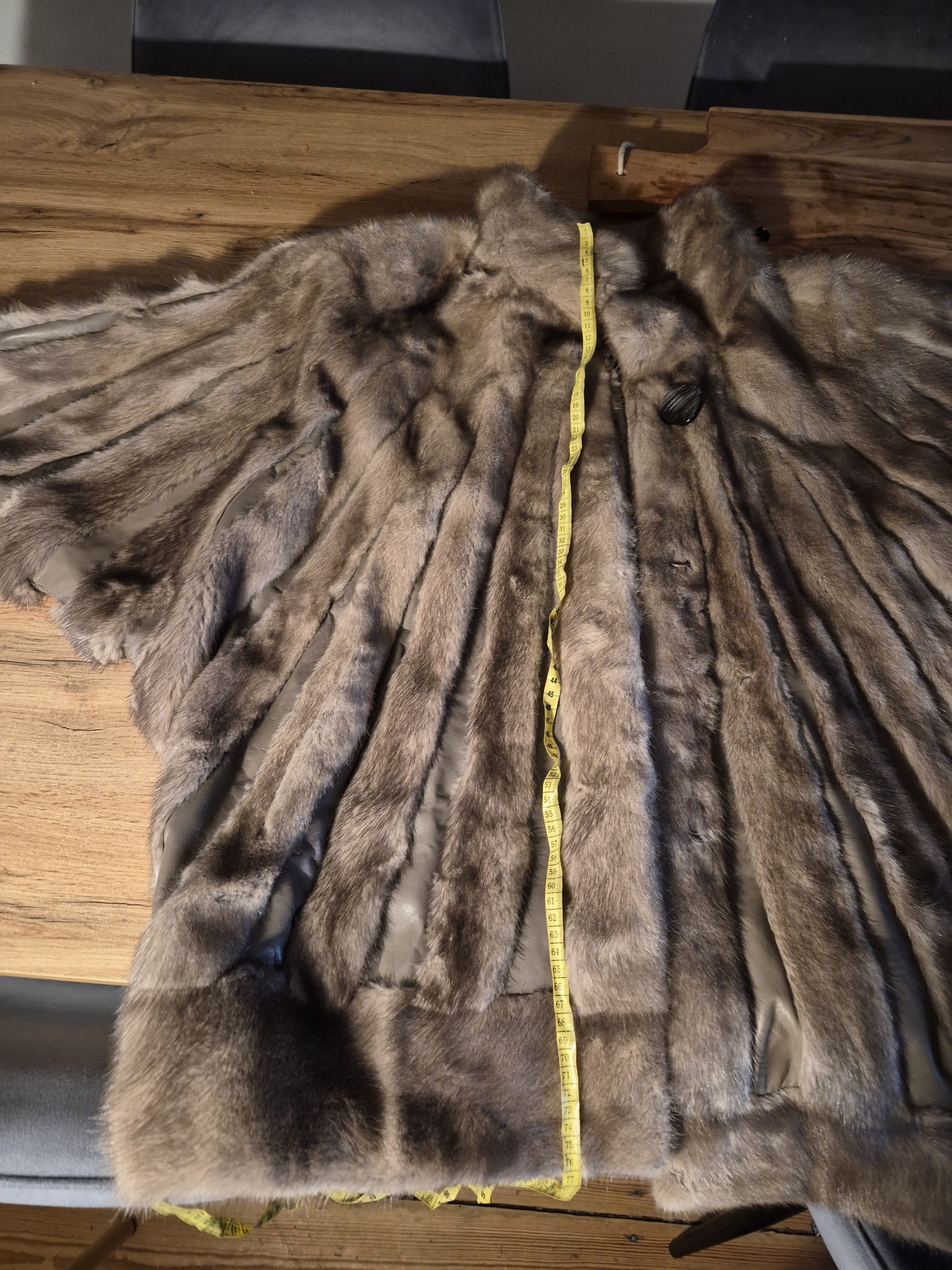 Eingereichtes Pelzstück – Beispiel 1 Bild 4