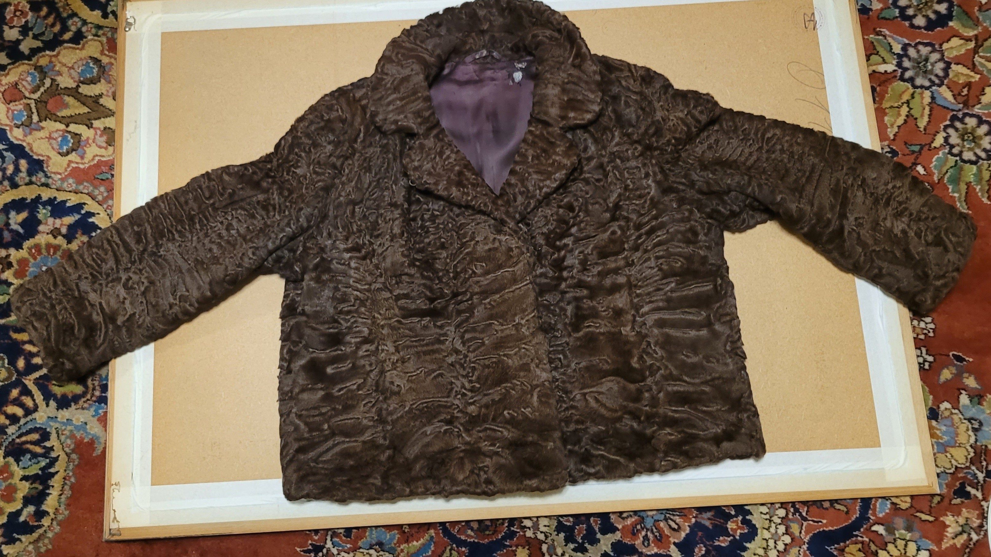 Eingereichtes Pelzstück – Beispiel 115 Bild 2