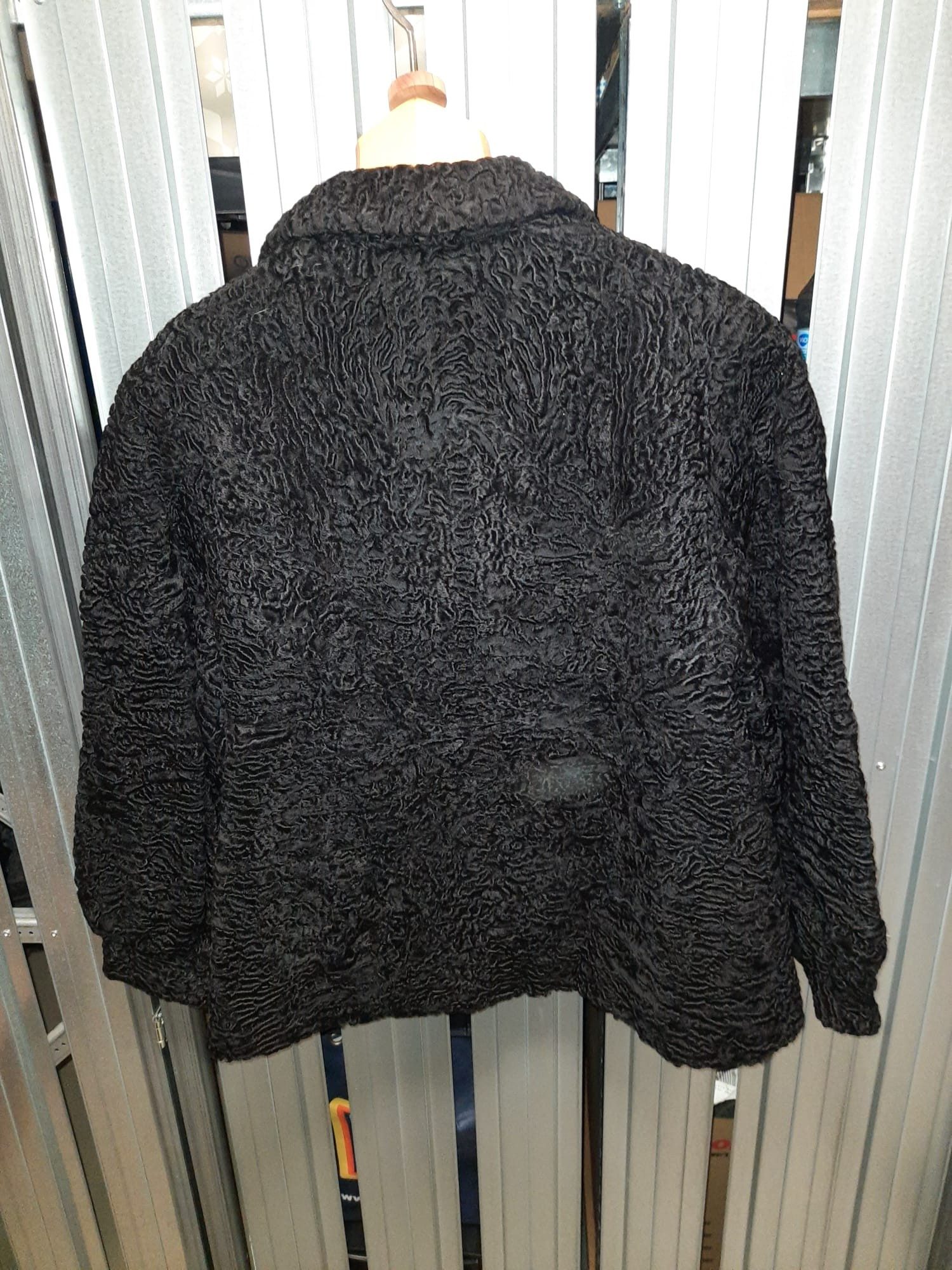 Eingereichtes Pelzstück – Beispiel 226.6 Bild 2