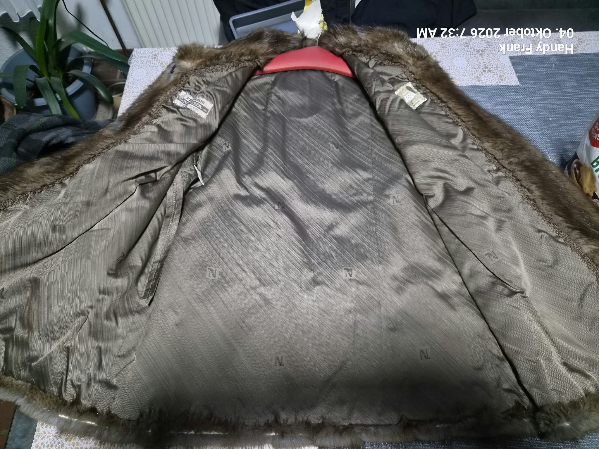 Eingereichtes Pelzstück – Beispiel 242.2 Bild 2