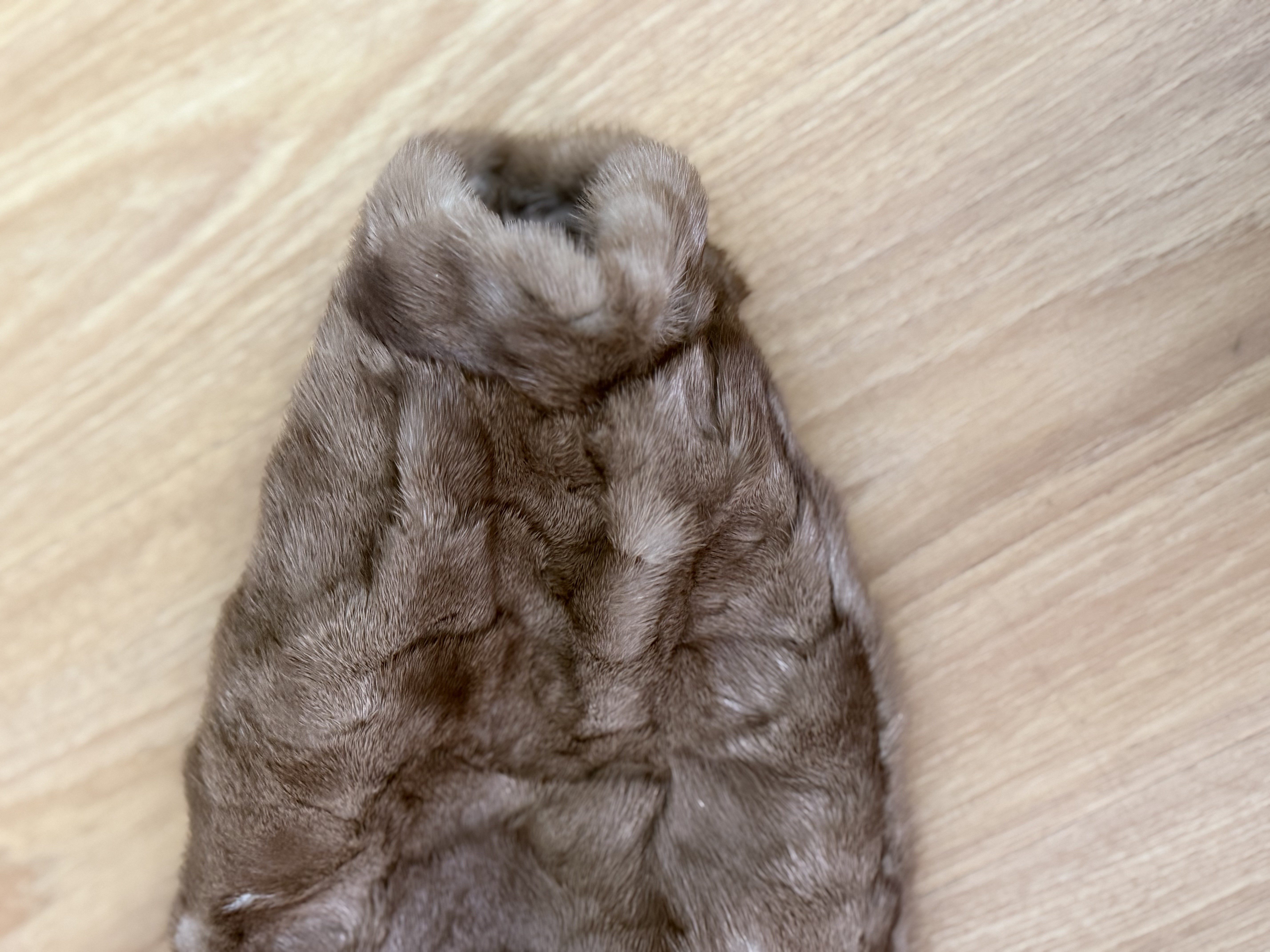 Eingereichtes Pelzstück – Beispiel 245 Bild 5