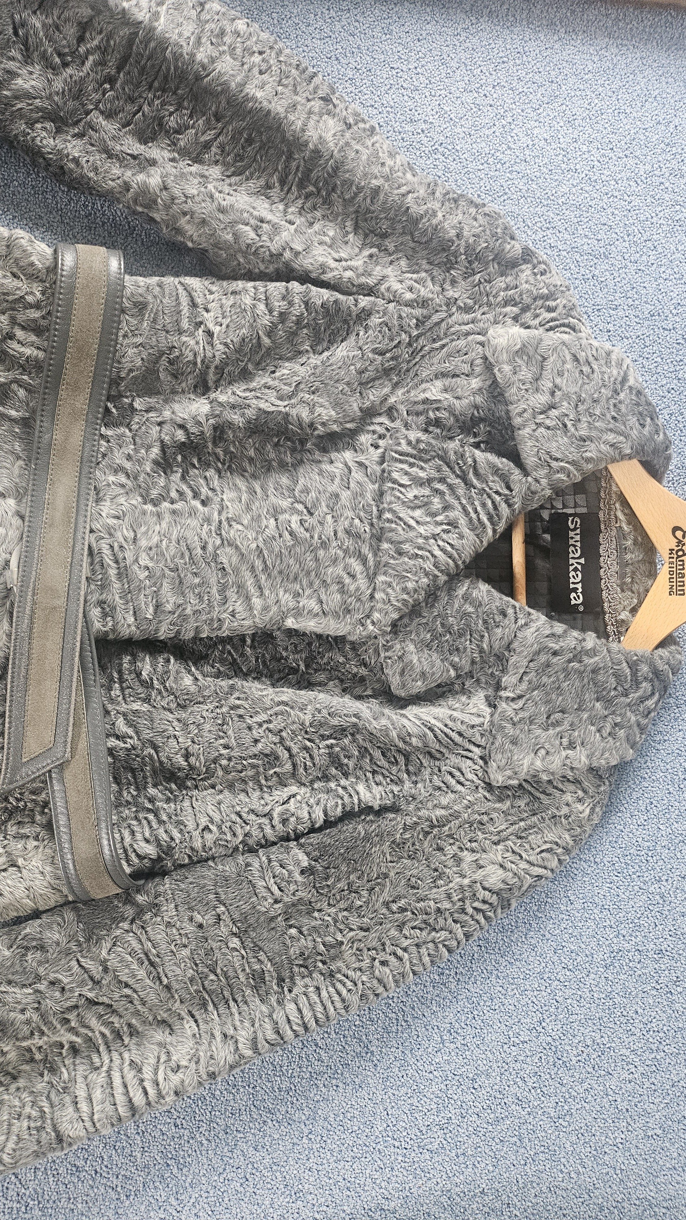 Eingereichtes Pelzstück – Beispiel 230.1 Bild 2