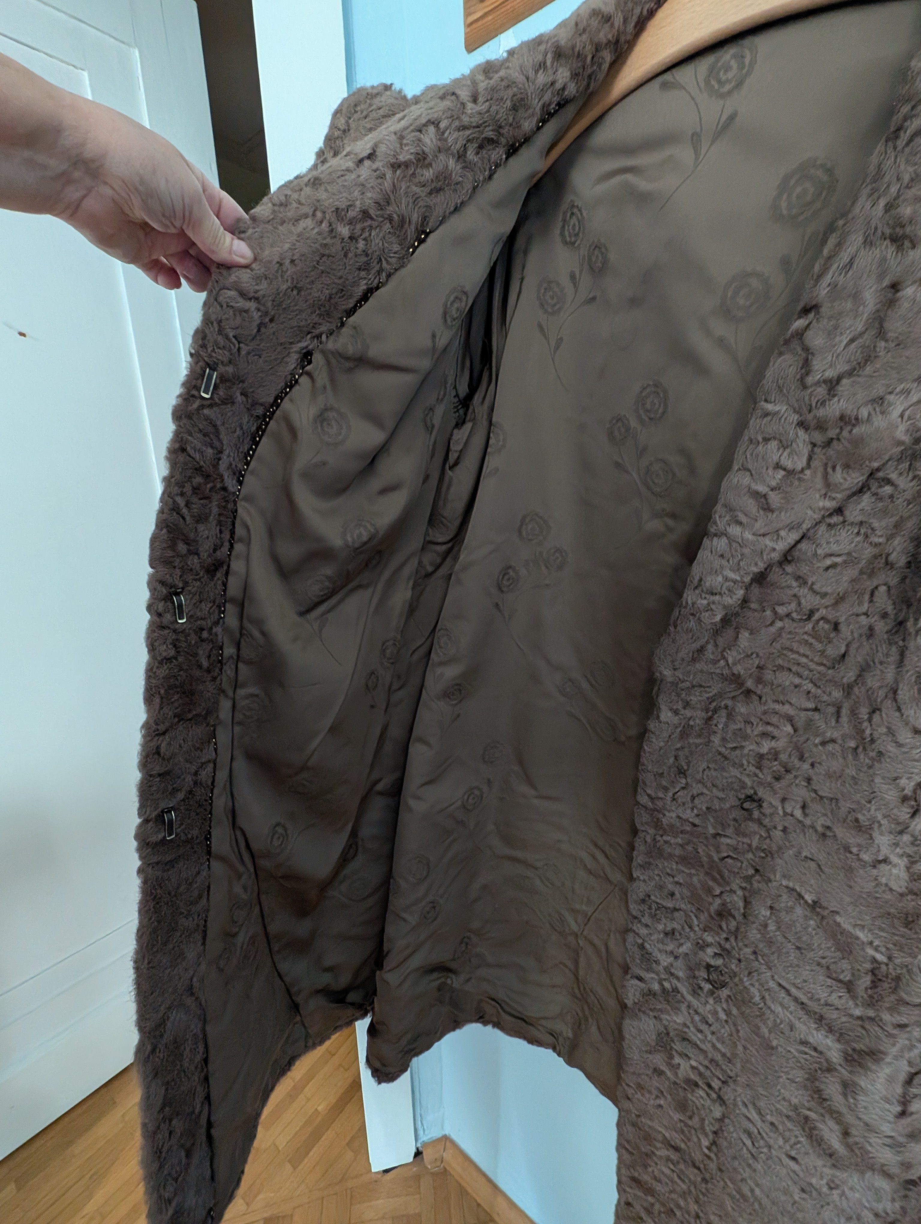 Eingereichtes Pelzstück – Beispiel 9 Bild 2