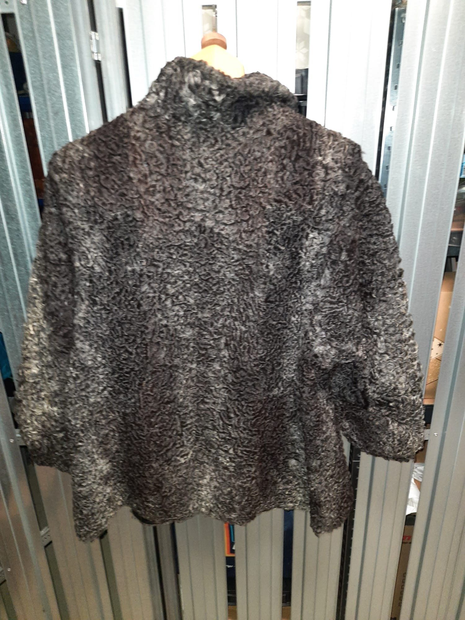 Eingereichtes Pelzstück – Beispiel 226.7 Bild 1