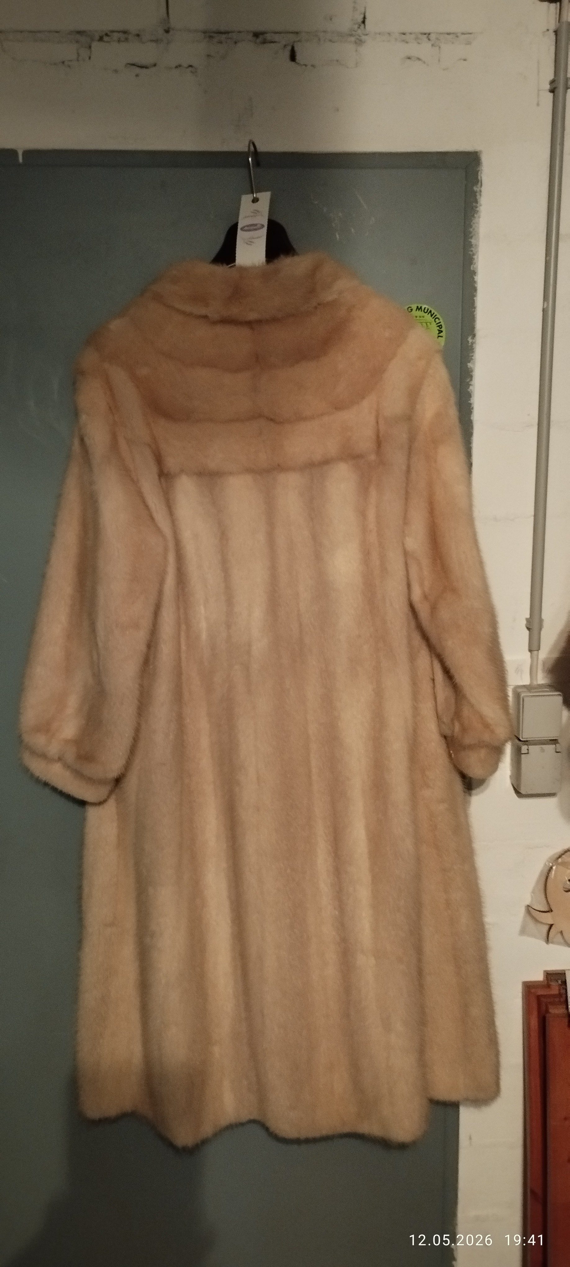 Eingereichtes Pelzstück – Beispiel 72.3 Bild 1