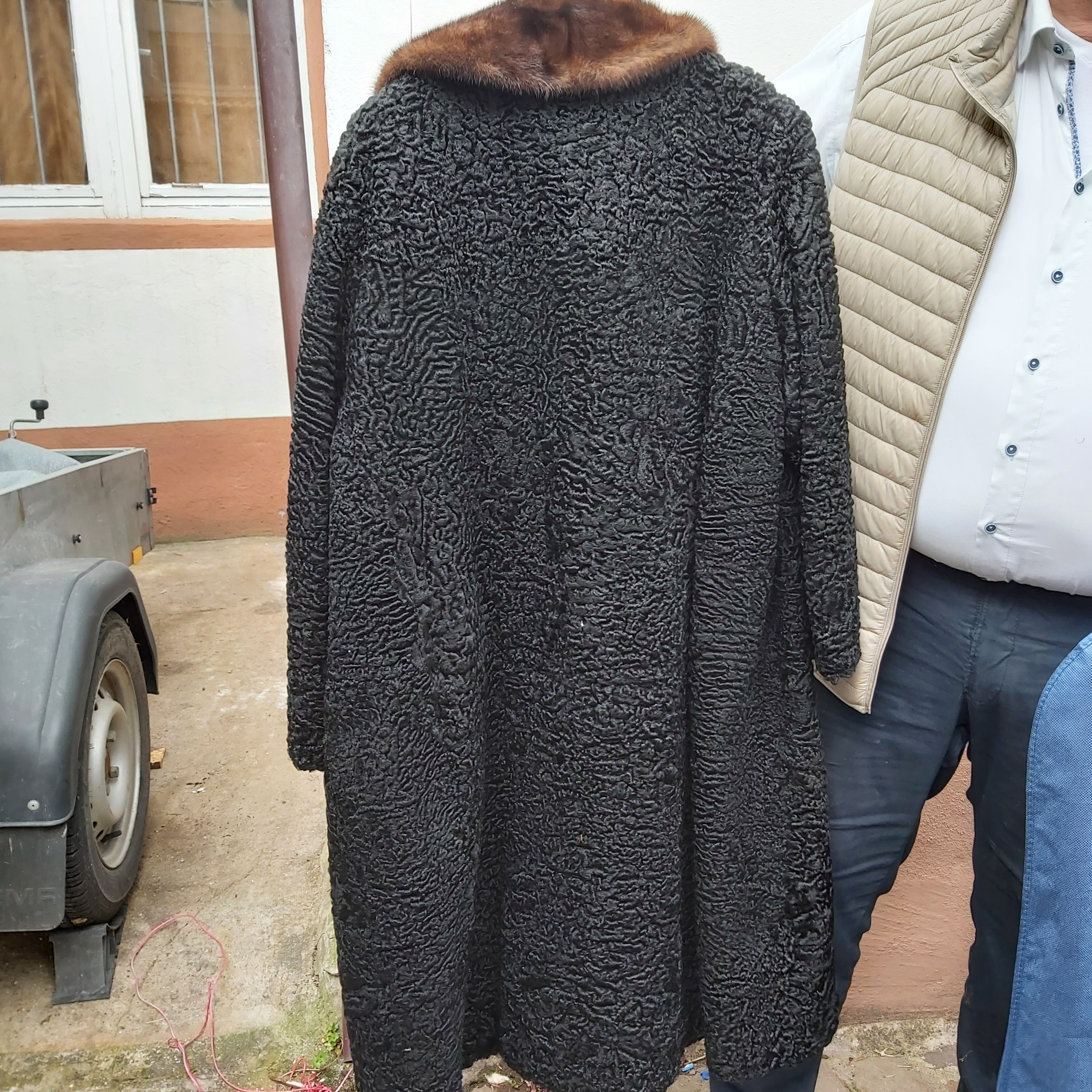 Eingereichtes Pelzstück – Beispiel 55.1 Bild 2